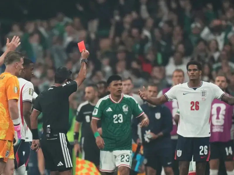 Inglaterra pide a FIFA aplazar sanción de Quansah