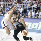 Gladiadores arrolló a Cangrejeros