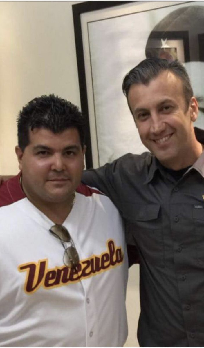 Juan Almeida chapeó con fotos a la Policía Anticorrupción