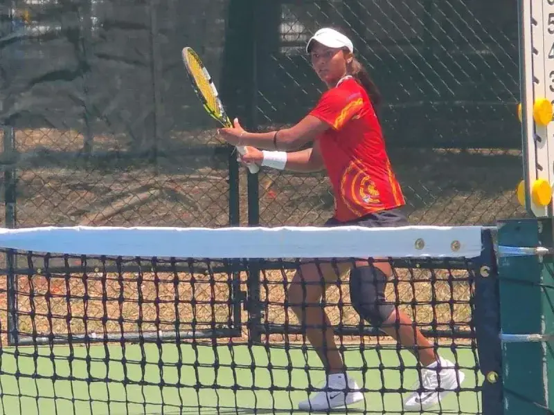 Magallanes y Martínez avanzan a octavos en el tenis regional