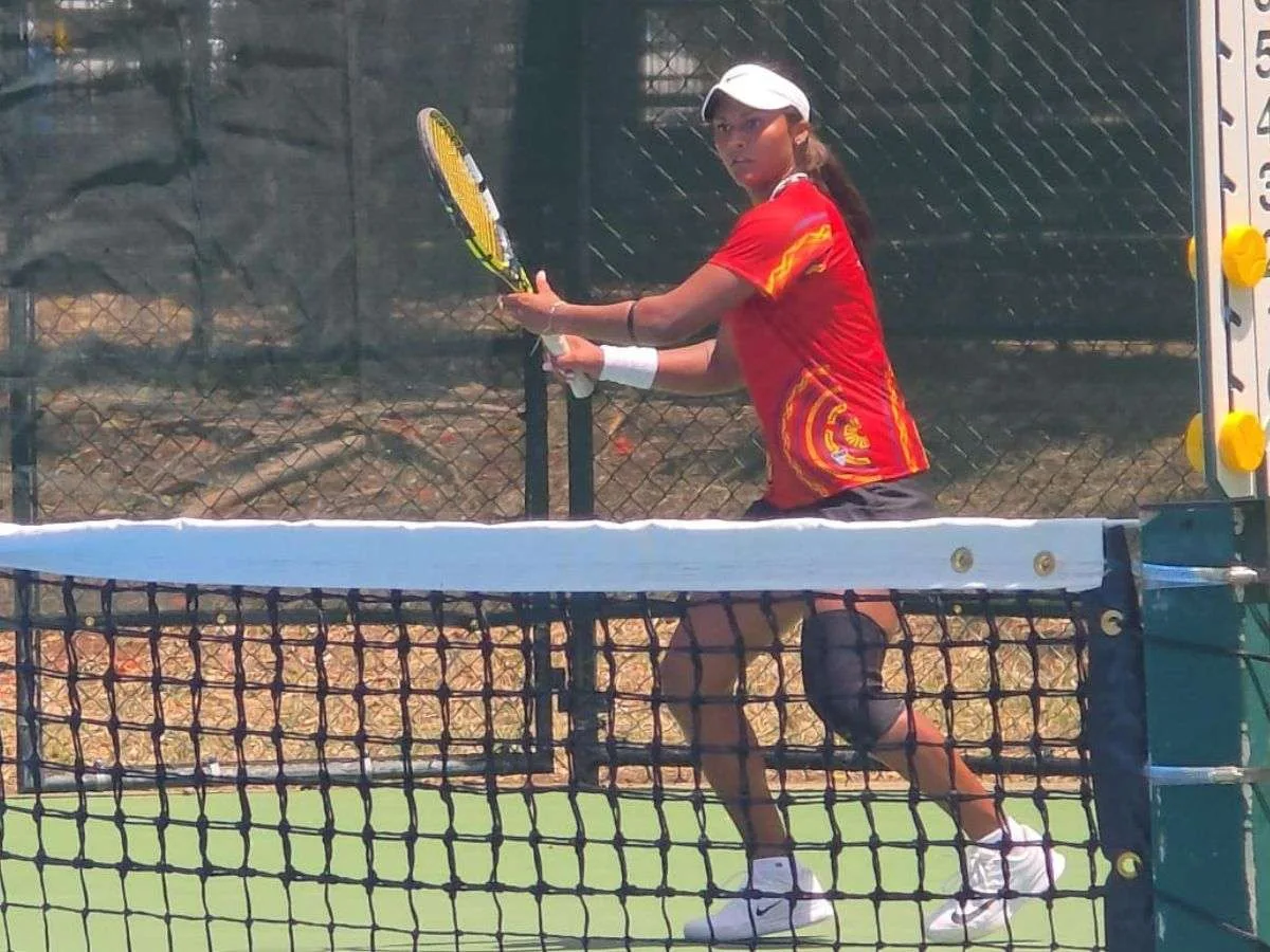 Magallanes y Martínez avanzan a octavos en el tenis regional
