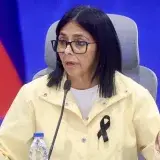 Rodríguez admite una afección de salud mientras habla de la crisis por el sismo