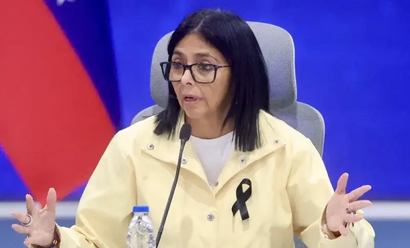 Rodríguez admite una afección de salud mientras habla de la crisis por el sismo