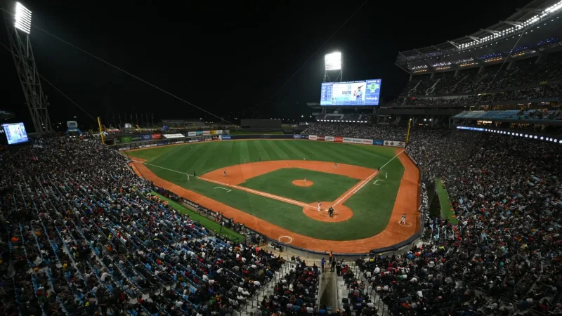¿Dónde se pueden comprar entradas para los juegos de la LVBP en la 2023-24 y cuánto cuestan?