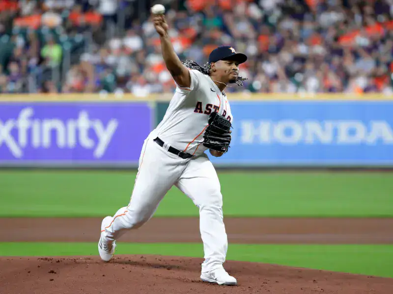 Luis García se llevó su primer triunfo con astros