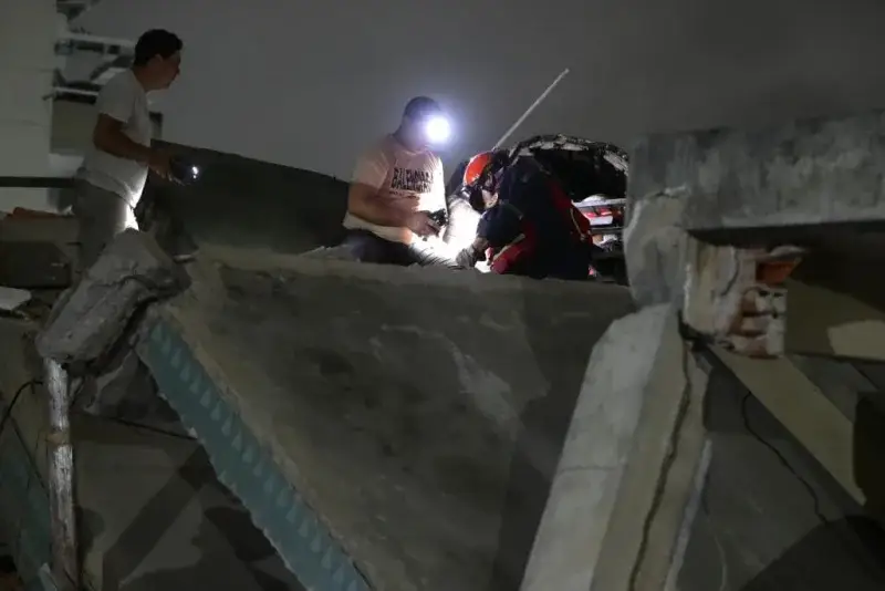 Sismo de magnitud 7,1 deja daños en Caracas y Maracay