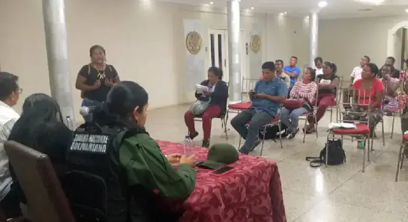 Gobierno y yukpas buscan solución al conflicto por pago de artesanías