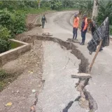 Atienden daños viales por lluvias en la vía agrícola de Caripe