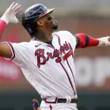 Ronald Acuña Jr. duplica para los Bravos y se acerca a Luis Arráez