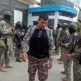 
			Liberan a 41 policías secuestrados en las cárceles de Ecuador		