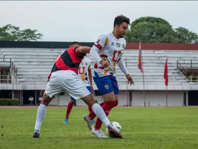 UCV FC a defender su casa frente a la academia andina