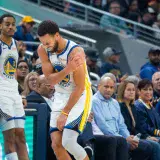 Warriors avanza a semis al superar a Kings