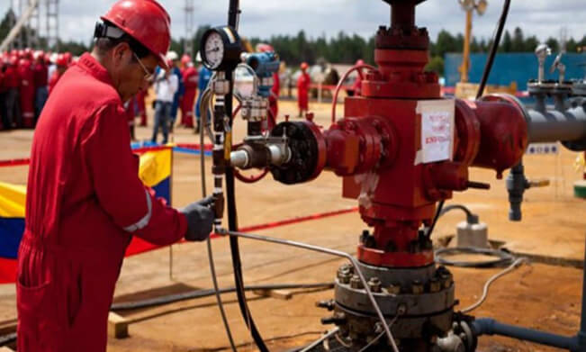 Sube a 10.000 bpd la producción petrolera del país en agosto