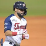 Tigres pinta de blanco a Tiburones
