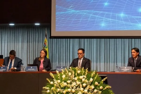 Ventas de divisas superan US$9.000 millones en mesas de cambio