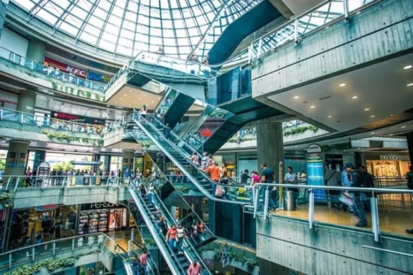 Cavececo dice que centros comerciales resistieron sismos