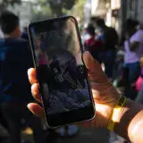 Traficantes de migrantes usan TikTok para ofrecer cruces a EE. UU.