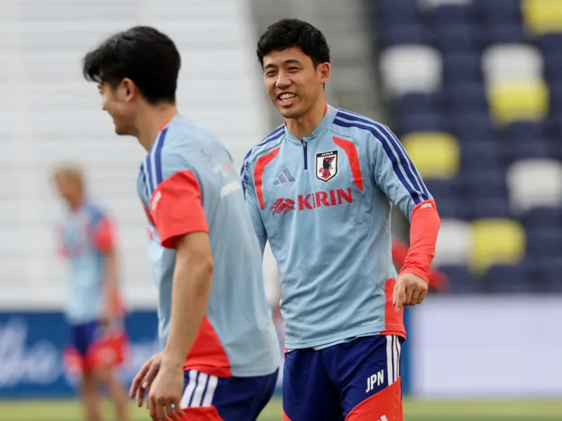 Wataru Endo queda fuera del Mundial por lesión y anuncia su retiro de Japón