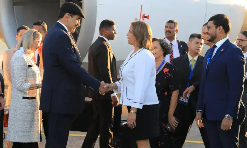 Nicolás Maduro llega a La Habana para la cumbre del G77+China