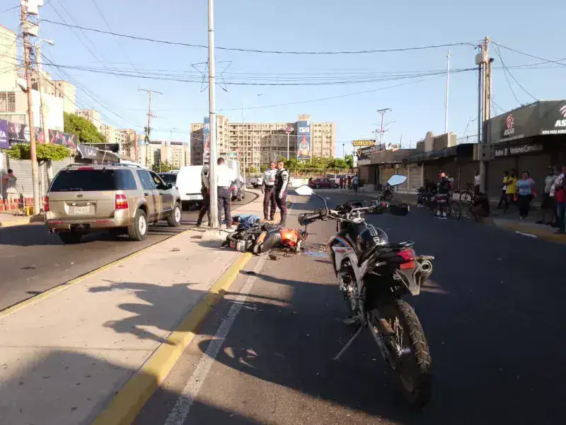 
			San Francisco: hombre pereció al impactar la moto donde iba contra un poste alumbrado		