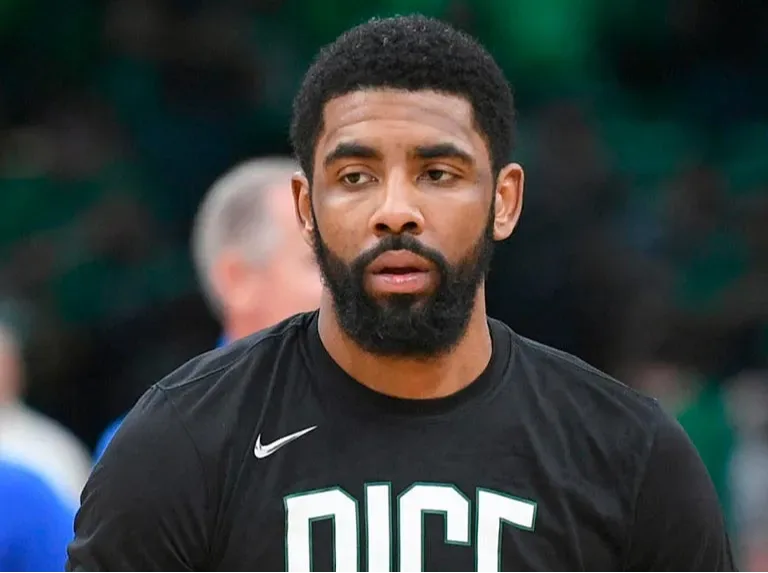 Kyrie Irving evalúa volver a Cleveland y agita la NBA