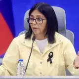 Delcy Rodríguez rechazó como “miserables” las críticas por la respuesta a los terremotos