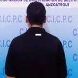 
			Mató a su compañero de varias puñaladas		