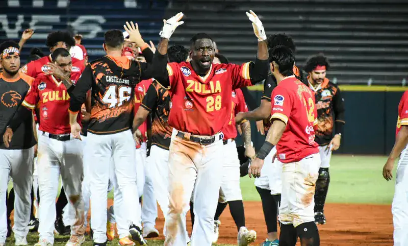 José Pirela deja en el terreno a Tiburones
