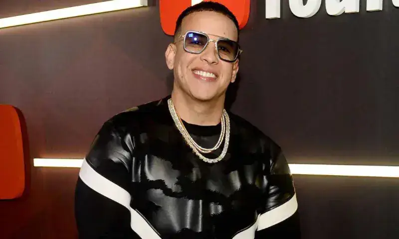 Hotel español debe pagar a Daddy Yankee casi $1 millón por robo de joyas
