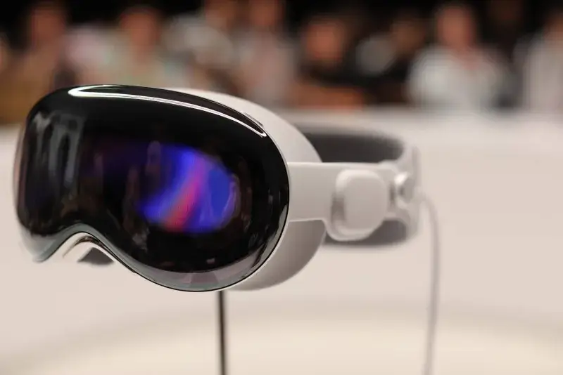 Ejecutivo de Apple Vision Pro dejaría la empresa para irse a OpenAI