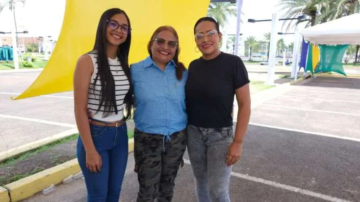 Voluntarios en Ciudad Guayana atienden a niños tras sismos