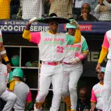 Padres barrieron serie en Ciudad de México