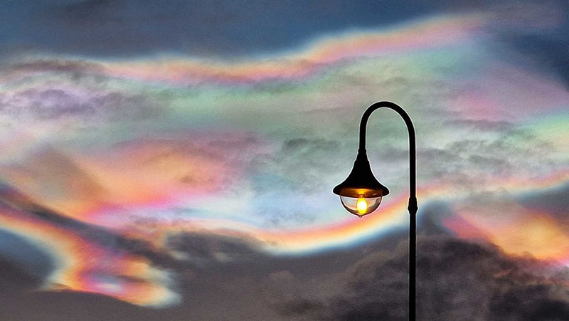 
			Nubes ‘arcoíris’ extremadamente raras colorean el cielo (VIDEOS)		