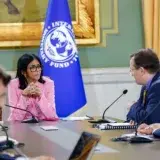 Venezuela y el FMI negocian uso de reservas para reconstrucción