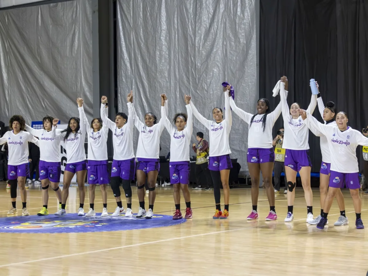 La selección femenina de baloncesto asciende al puesto 44 de la FIBA