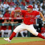 José Suárez se sacude y gana primero del año