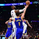 Lakers no tuvieron piedad ante los Warriors