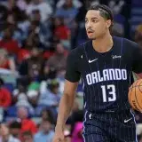 Mavericks suman a Jett Howard en un contrato de doble vía