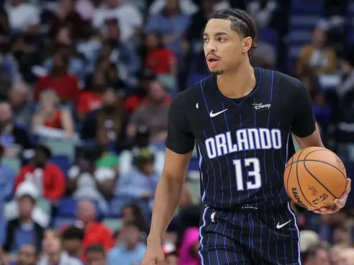 Mavericks suman a Jett Howard en un contrato de doble vía