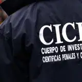 
			Niño murió al ingerir comida envenenada que preparó su padre. El objetivo era la madre		