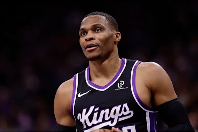 Los Kings de Sacramento declinan a Russell Westbrook por razones