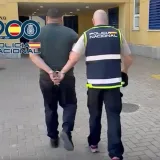 Policía de España desarticula red que explotaba a venezolanas y suplantaba al Tren de Aragua