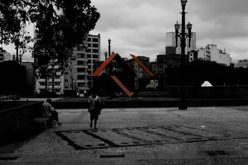 File:Diálogo na Cidade Linda.jpg