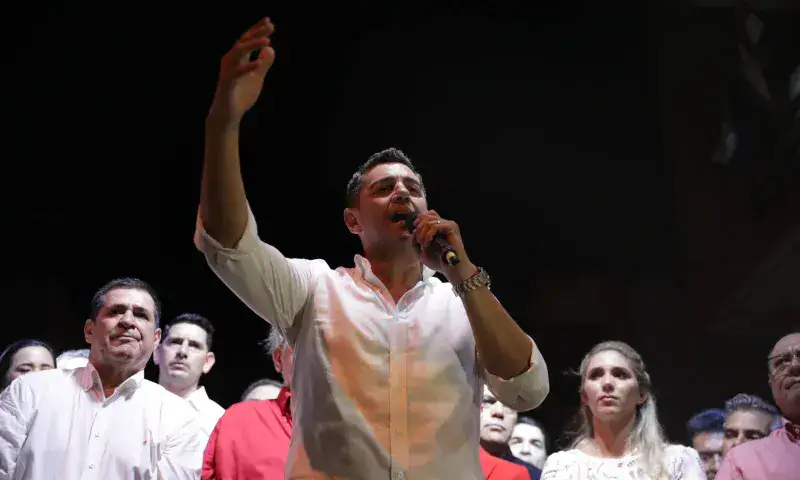 Peña se proclama ganador y llama a la unidad de los paraguayos