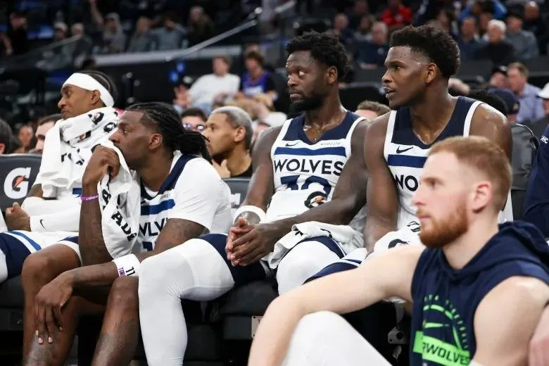 Timberwolves hipotecan su futuro para armar un súper equipo
