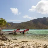 Hallan con vida a tres pescadores desaparecidos en una lancha en Aragua