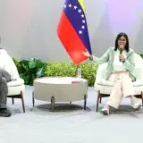 Delcy Rodríguez aborda planes de reconstrucción urbana