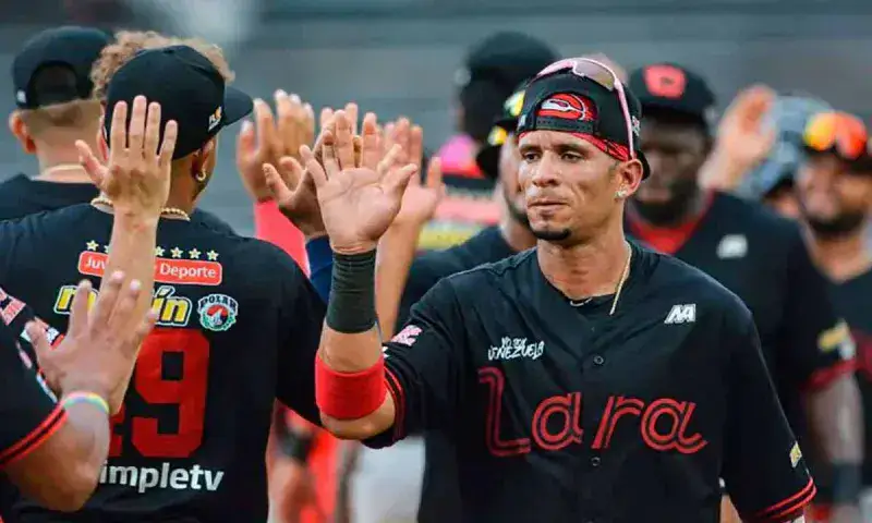 Cardenales vence a Tiburones y sigue firme en el segundo
