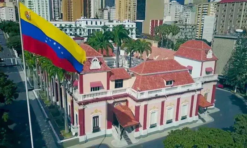 Gobierno "toma nota" de Conferencia de Bogotá y reitera exigencias