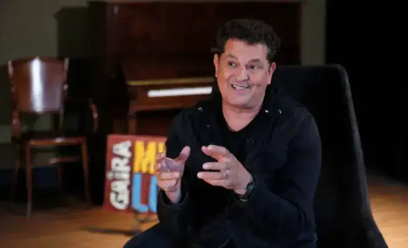 Carlos Vives se pronuncia contra la "revictimización" de América